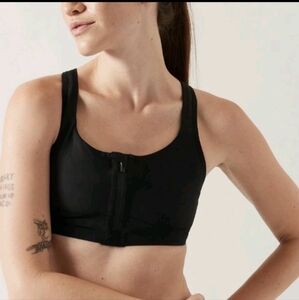 Athleta Ultimate Zip Front Bra size XL Black.  NWOT